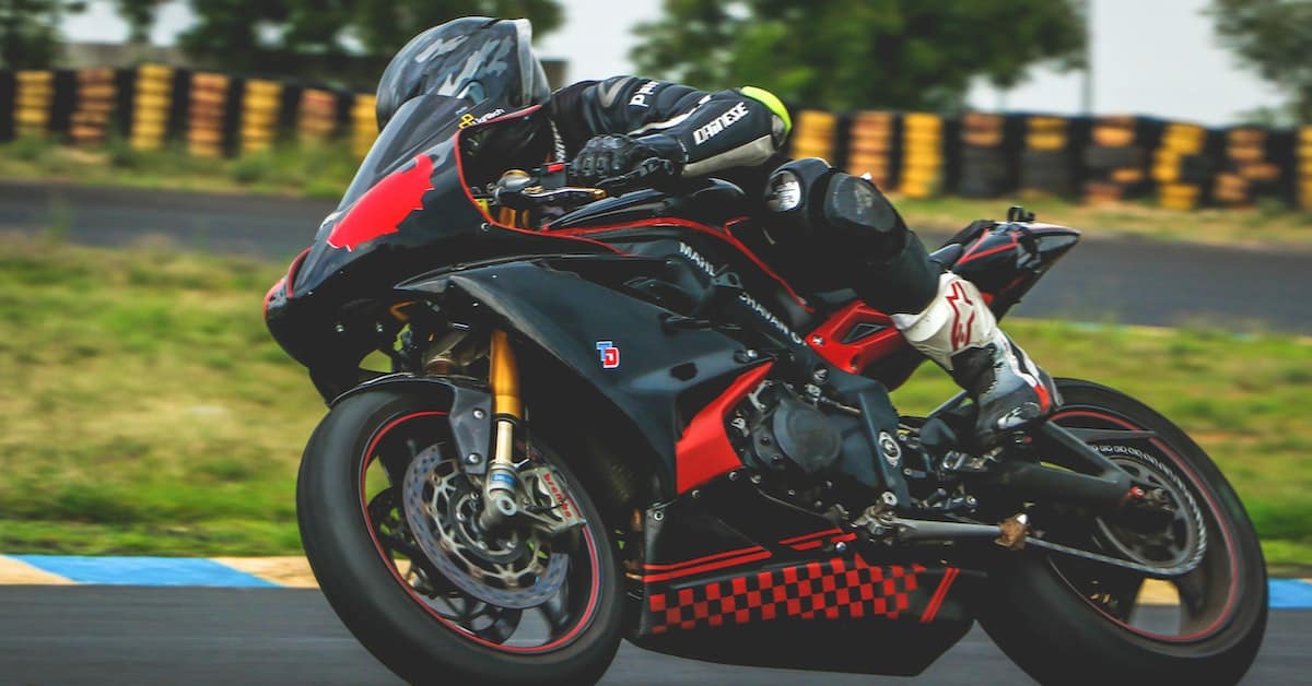 The Latest High-Performance Fabrics for Sports and Motorcycle Apparel